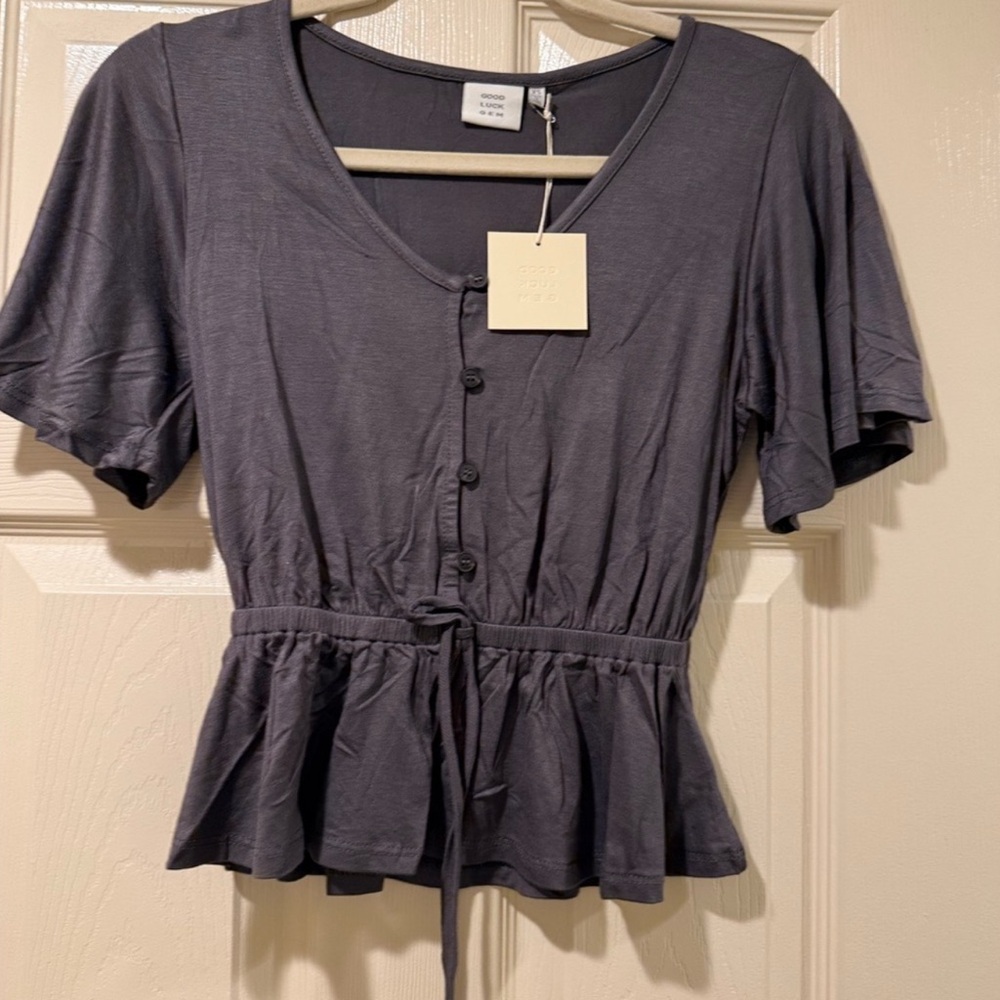 Good Luck Gem Gray Flutter Sleeve Peplum Top – Size S